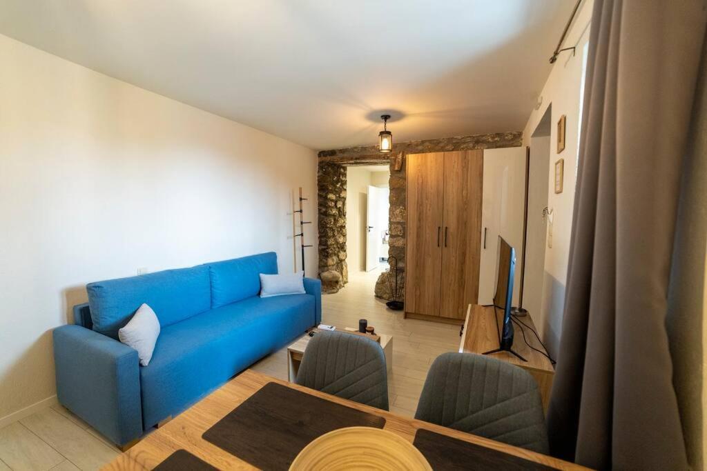 Lithic Suites Kalampáka Ngoại thất bức ảnh